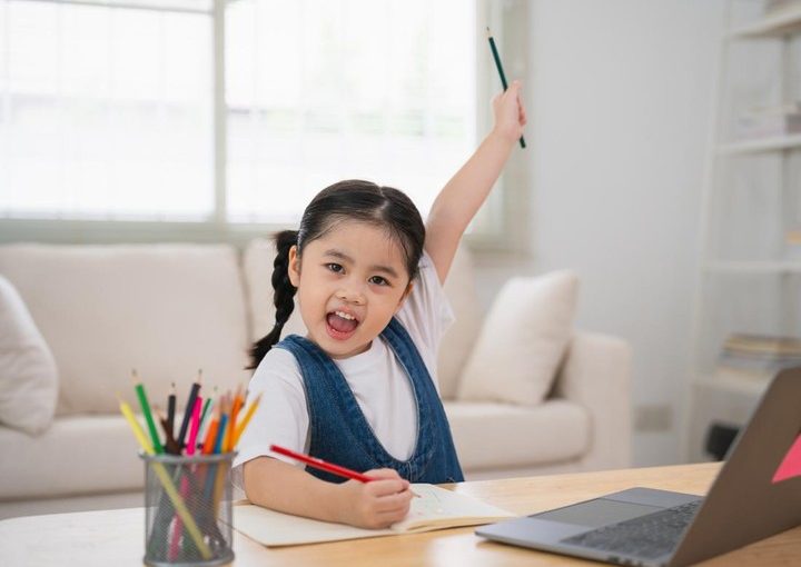“Terlalu Cerdas untuk Sekolah”: Mengapa Anak Jenius Sering Dianggap Pembangkang?
